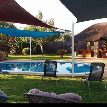 Room In Villa - Zambezi Family Lodge - Elephant Room شلالات فيكتوريا المظهر الخارجي الصورة